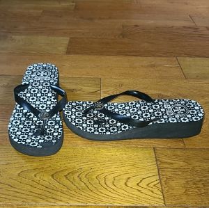 Tory Burch Flip Flop Wedges, Size 8, - fit more like 8.5 or small 9.